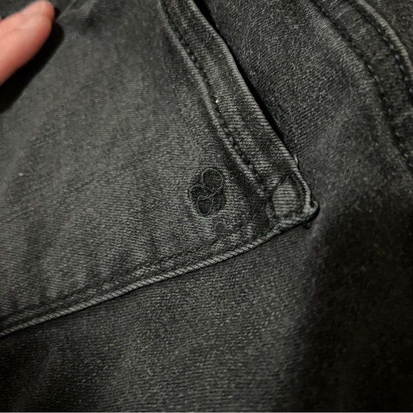 Jessica Simpson Jeans - Picture 5 of 6